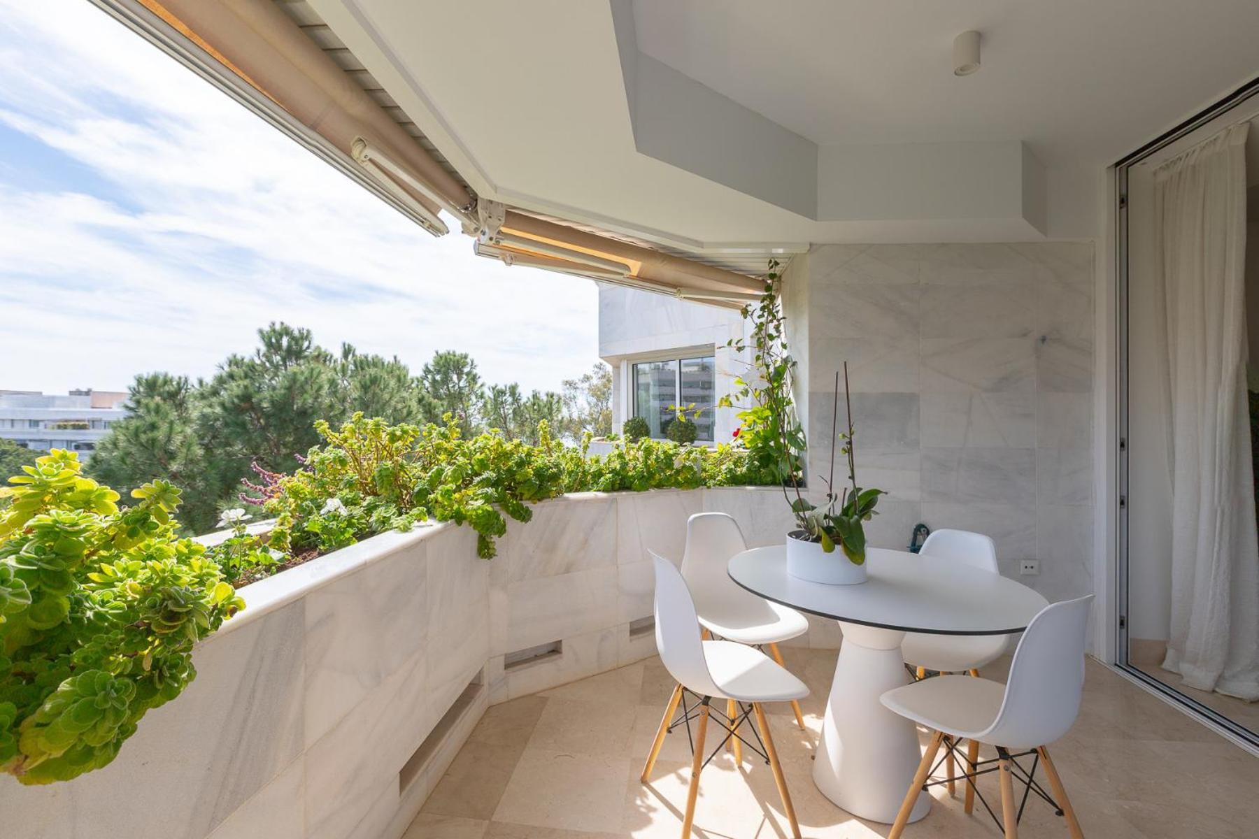 Lujoso Apartamento Con Piscina En Paseo Maritimo Marbella Exterior foto