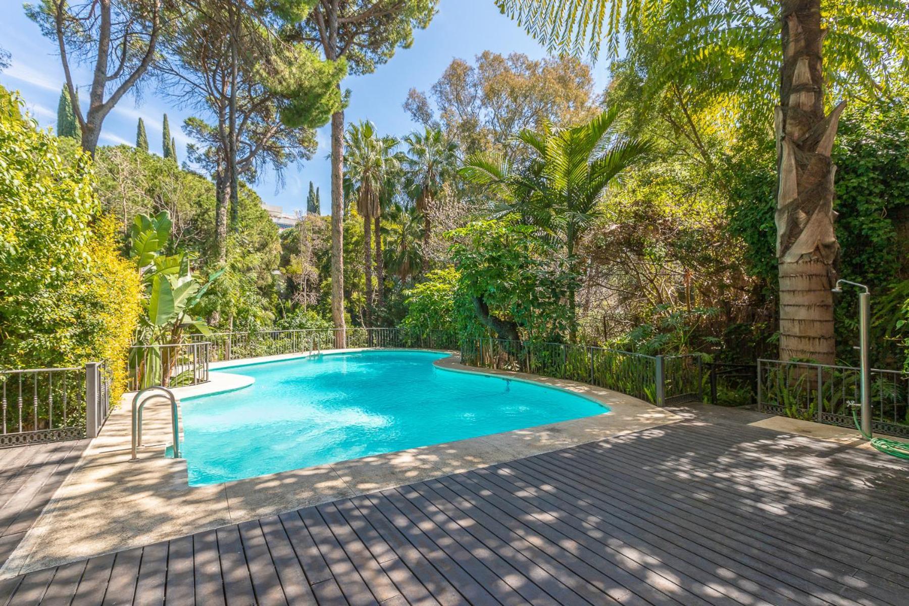 Lujoso Apartamento Con Piscina En Paseo Maritimo Marbella Exterior foto